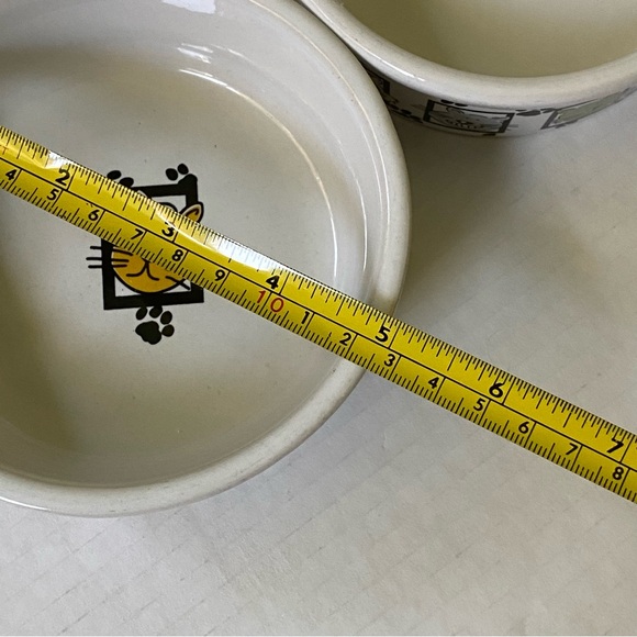 Cat Dish Set 5” Ceramic Tiger Cat 2 Bowls Water Food Signature White Kitties - Picture 8 of 16